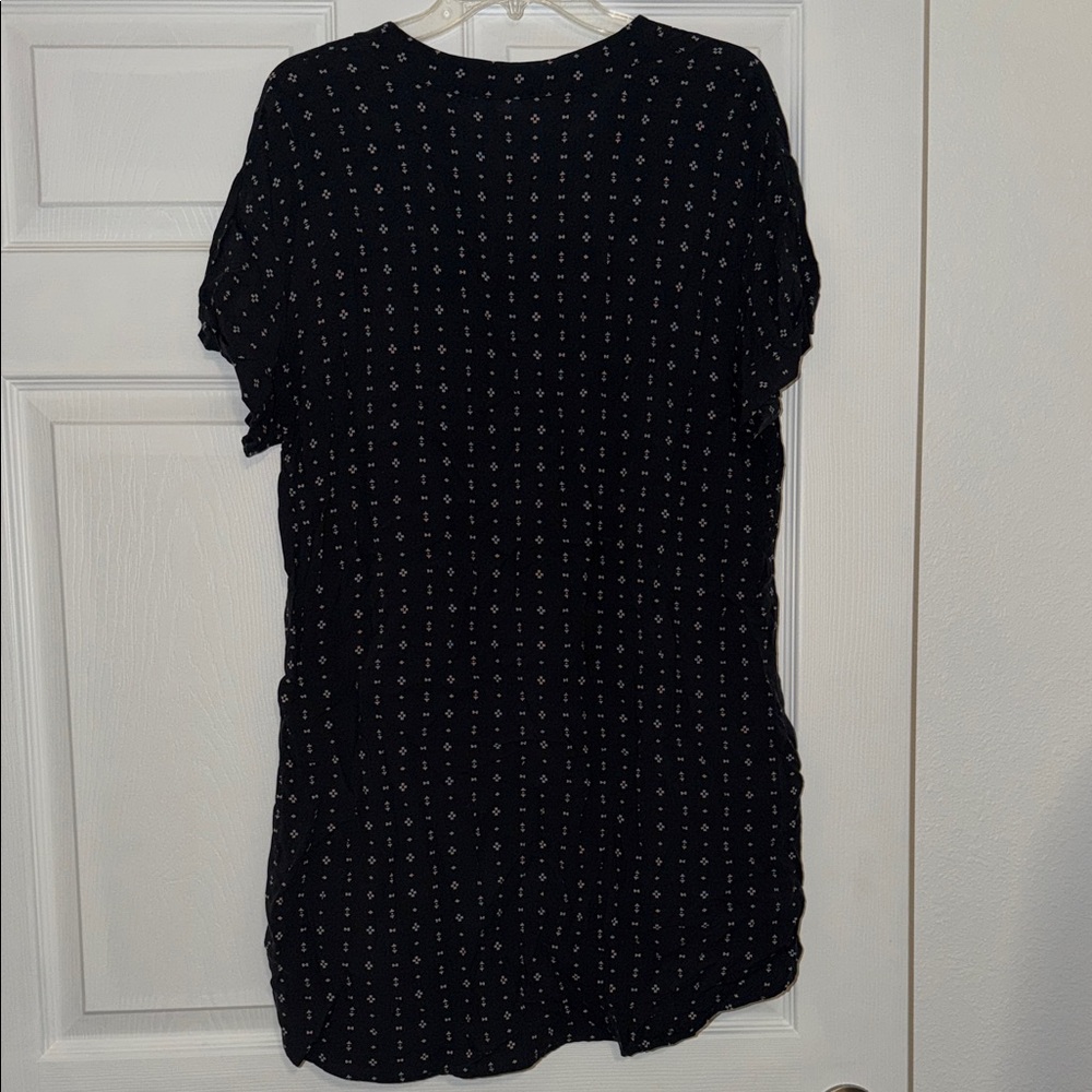 Black Patterned - Picture 2 of 3